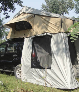 Roof top tent changing room